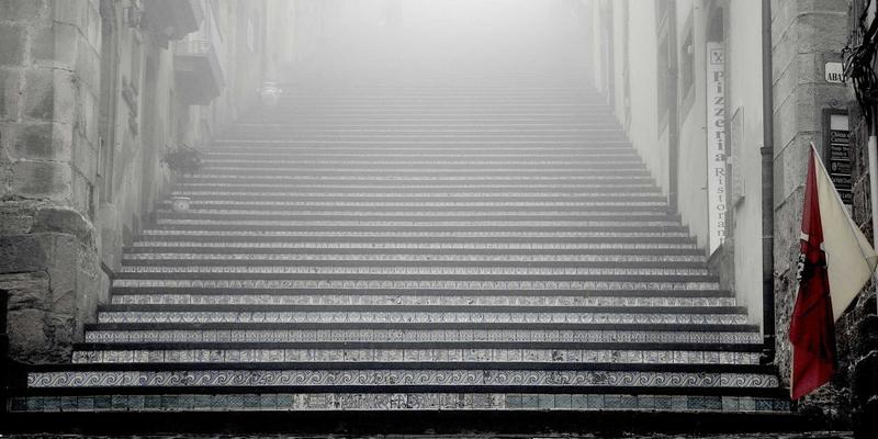 海外房产投资中的社区选择学：如何通过数据分析识别下一个高增长街区